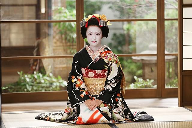 舞妓はレディ : 作品情報・キャスト・あらすじ - 映画.com