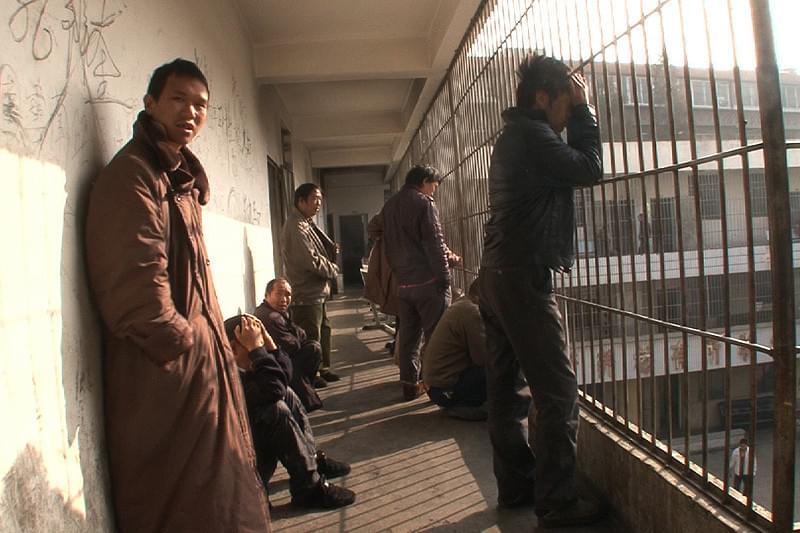 映画「収容病棟」王兵監督作品　DVD 収容病棟 : 作品情報・キャスト・あらすじ・動画 - 映画.com