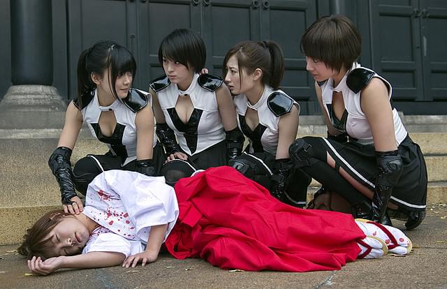 少女は異世界で戦った