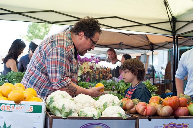 シェフ 三ツ星フードトラック始めました
