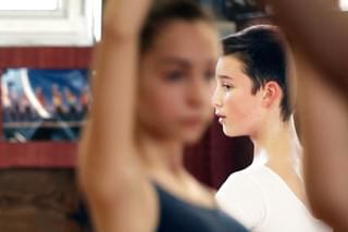 バレエボーイズの映画評論『バレエダンサーを夢みる美少年たちの“心の成長痛”をすくい取ったドキュメンタリー』