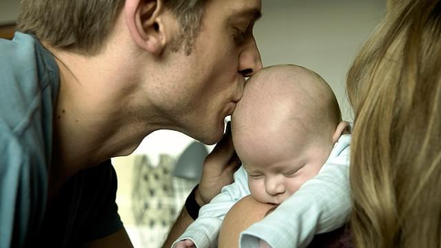 ニコライ・コスター＝ワルドーの「真夜中のゆりかご」の画像