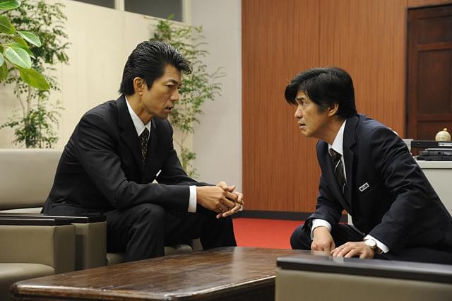 仲村トオルの「64 ロクヨン 前編」の画像