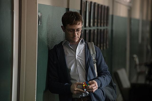 ジョセフ・ゴードン＝レビットの「スノーデン」の画像