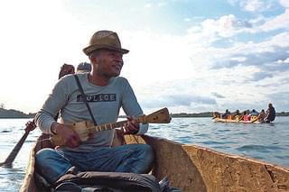 ギターマダガスカル