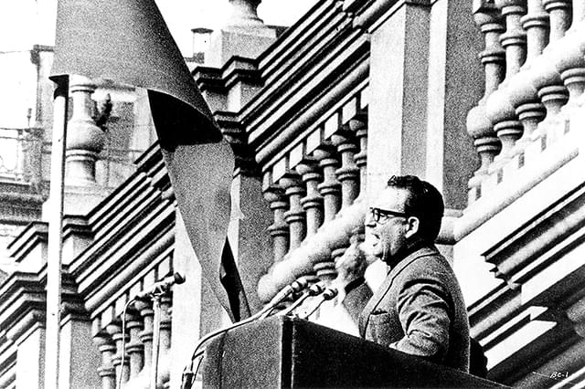 チリの闘い 武器なき民の抵抗