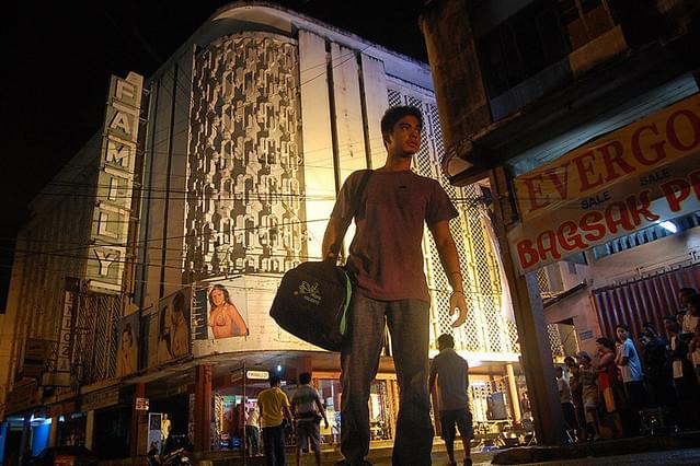 予告編（英語字幕）