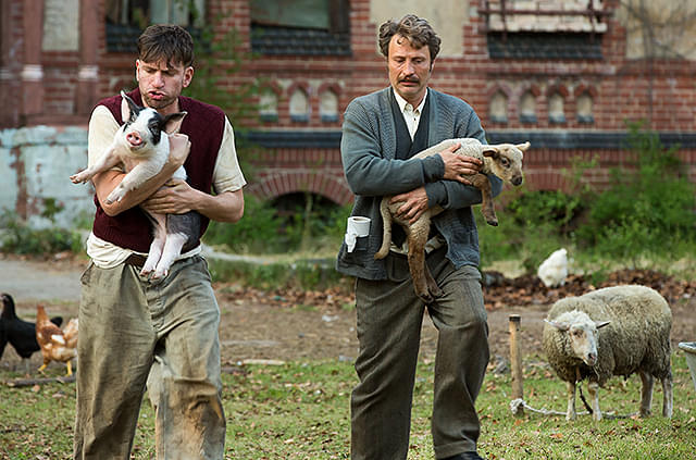 マッツ・ミケルセンの「メン＆チキン」の画像