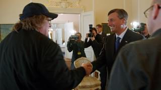 マイケル・ムーアの世界侵略のススメ