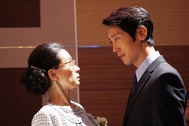 佐々木蔵之介の「美しい星」の画像