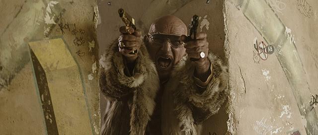 ベン・キングズレーの「アウトバーン」の画像