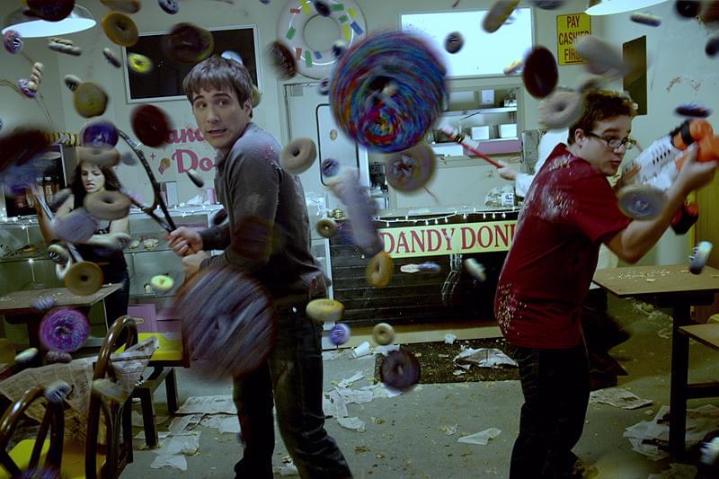 アタック・オブ・ザ・キラー・ドーナツ : 作品情報・キャスト