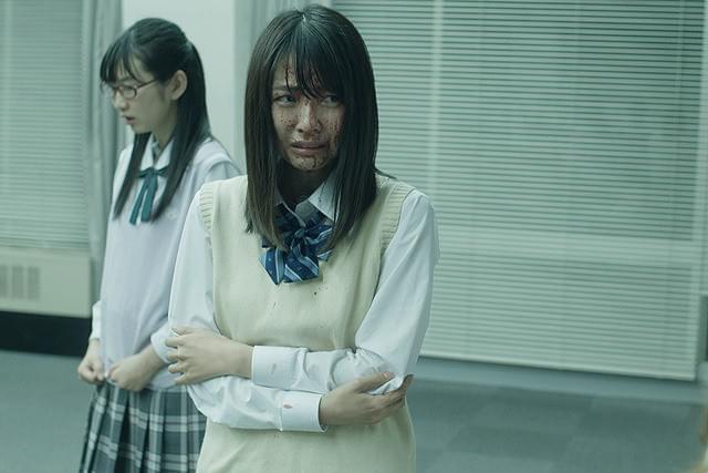 小島梨里杏の「人狼ゲーム プリズン・ブレイク」の画像