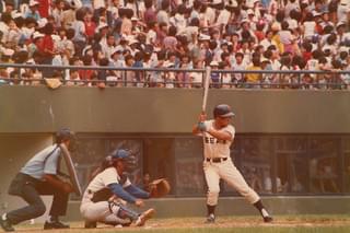 海峡を越えた野球少年