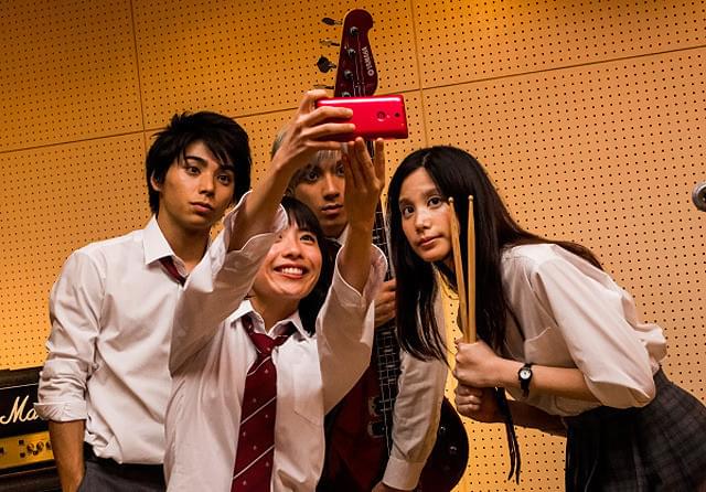 村上虹郎の「二度めの夏、二度と会えない君」の画像