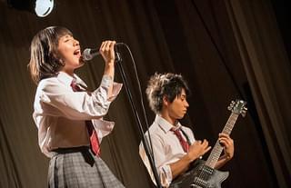 二度めの夏、二度と会えない君