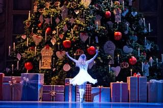 英国ロイヤル・オペラ・ハウス シネマシーズン 2016/17 ロイヤル・バレエ「くるみ割り人形」の予告編・動画