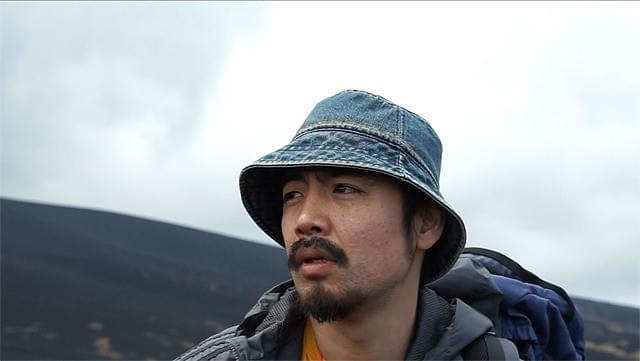 松浦祐也の「映像歳時記 鳥居をくぐり抜けて風」の画像