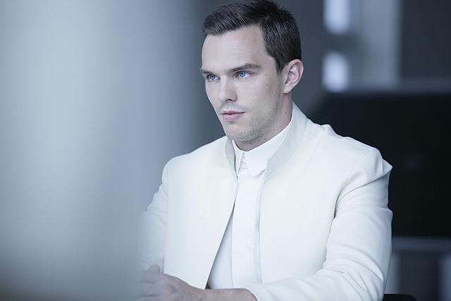 ニコラス・ホルトの「ロスト・エモーション」の画像