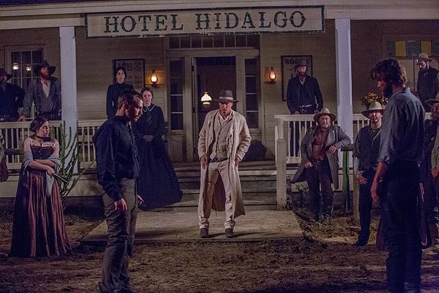 ウッディ・ハレルソンの「ある決闘 セントヘレナの掟」の画像