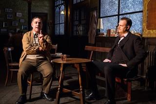 ナショナル・シアター・ライブ「ハングメン」