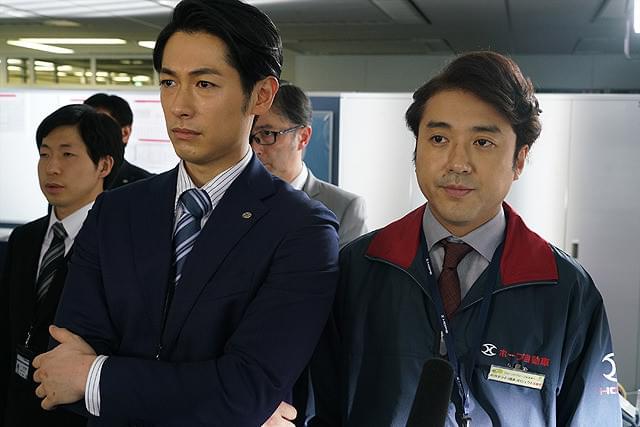 ムロツヨシの「空飛ぶタイヤ」の画像