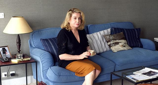 カトリーヌ・ドヌーブの「ルージュの手紙」の画像