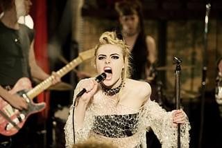 パーティで女の子に話しかけるには