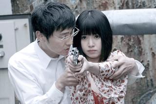 静寂（しじま）に抱かれる女