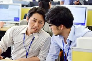 家に帰ると妻が必ず死んだふりをしています。