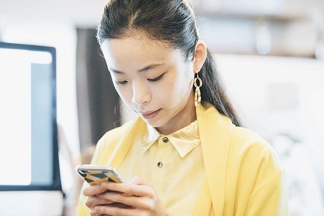 趣里の「過ちスクランブル」の画像