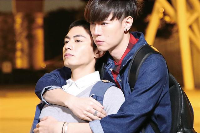 離れて、離さないで