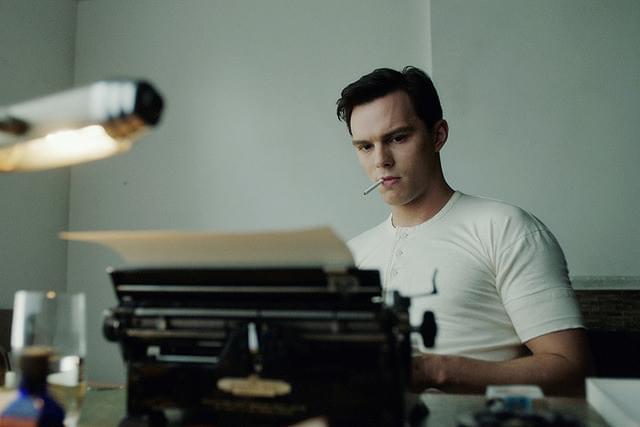 ニコラス・ホルトの「ライ麦畑の反逆児 ひとりぼっちのサリンジャー」の画像