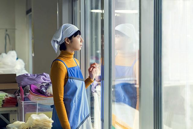 夏帆の「予兆 散歩する侵略者 劇場版」の画像