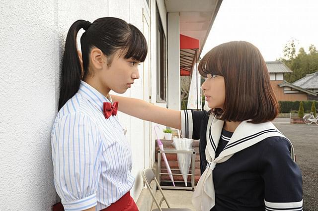 山本舞香の「恋は雨上がりのように」の画像