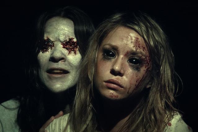 悪霊館 ダークネス・ライジング