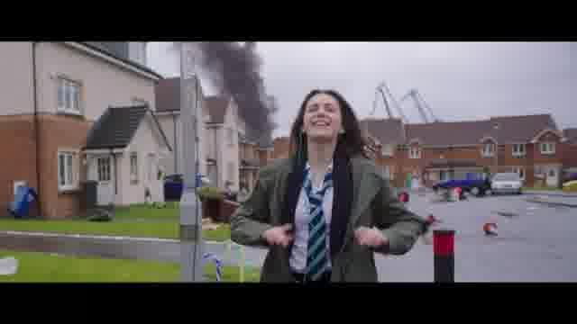 本編映像：“Turning My Life Around”