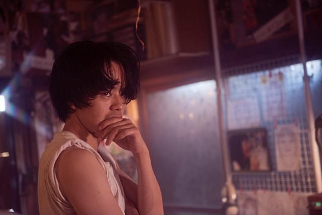 池松壮亮の「君が君で君だ」の画像