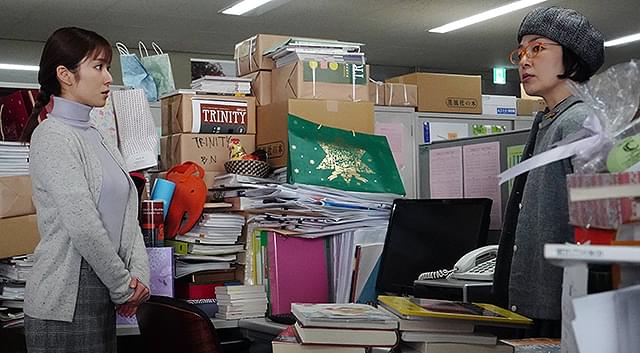 松岡茉優の「騙し絵の牙」の画像