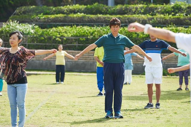 草刈正雄の「体操しようよ」の画像