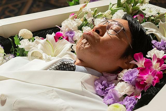 堤真一の「一度死んでみた」の画像