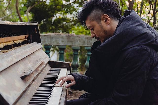 オダギリジョーの「宵闇真珠」の画像