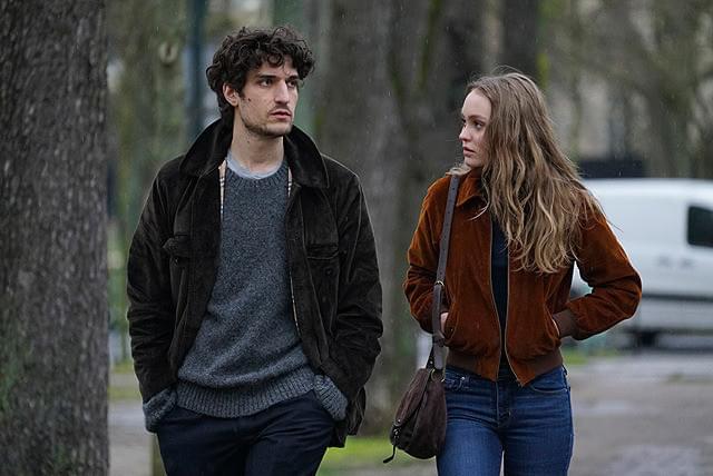 リリー＝ローズ・デップの「パリの恋人たち」の画像