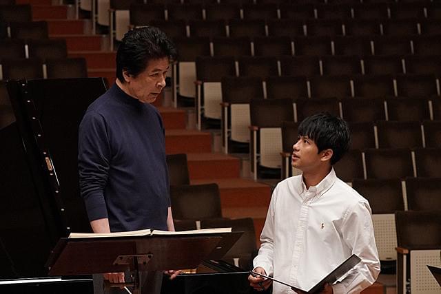 森崎ウィンの「蜜蜂と遠雷」の画像