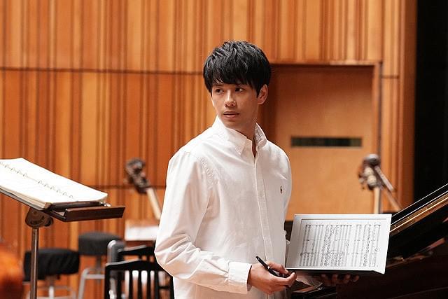 森崎ウィンの「蜜蜂と遠雷」の画像