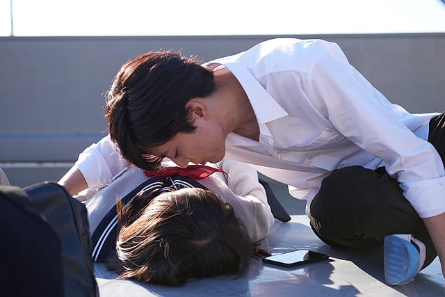 間宮祥太朗の「殺さない彼と死なない彼女」の画像