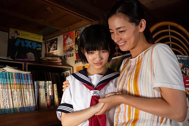 尾野真千子の「台風家族」の画像