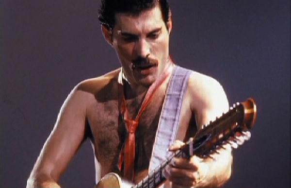 フレディ・マーキュリーの「クイーン ヒストリー 1973-1980」の画像