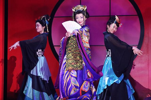 松雪泰子の「ゲキ×シネ「髑髏城の七人」Season鳥」の画像