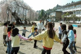 奇跡の小学校の物語 この学校はなくさない